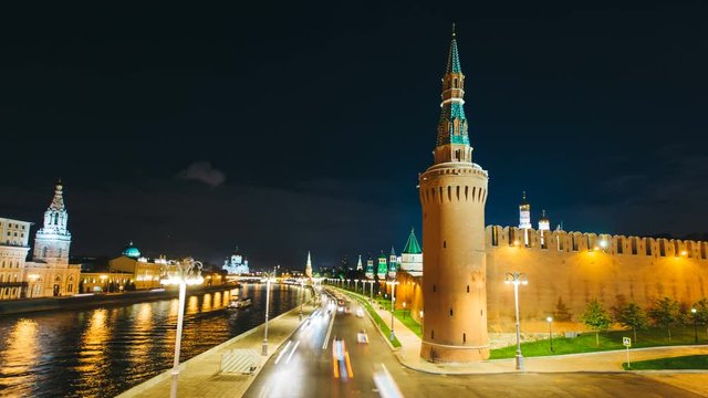 Timelapse view of historical center Moscow center with river, kremlin and traffic