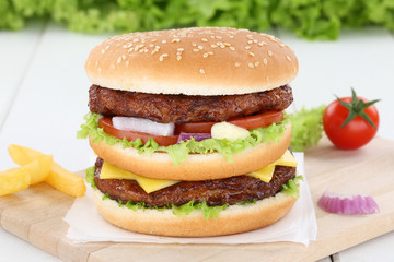 Doubleburger Double Burger Hamburger Zwiebel Fleisch Käse Tomat