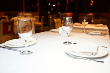 glasses on a table in a restaurant