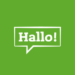Hallo Sprechblase auf grünem Hintergrund