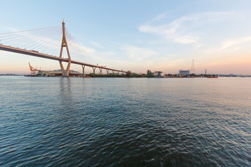Fototapeta premium Bhumibol bridge above Chao praya river.