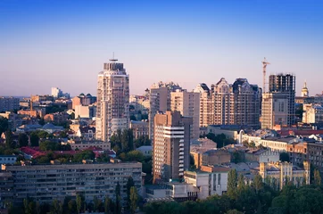 Fototapeten Stadtbild, moderne Gebäude in der Stadt Kiew Ukraine © balakleypb