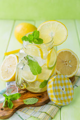 Classic lemon and mint lemonade