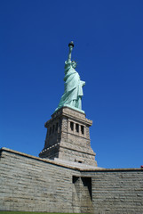 Fototapeta na wymiar statua della libertà new york