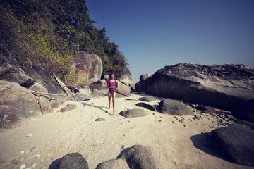 model running in tropic sea side