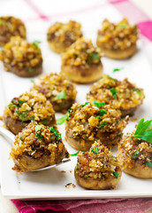 PANKO AND HERB STUFFED MUSHROOMS.