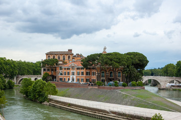 Fototapeta premium Hospital auf der Tiberinsel