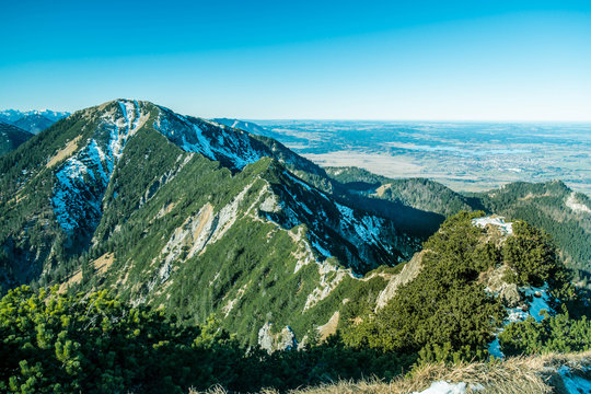 Blick vom Herzogstand zum Heimgarten