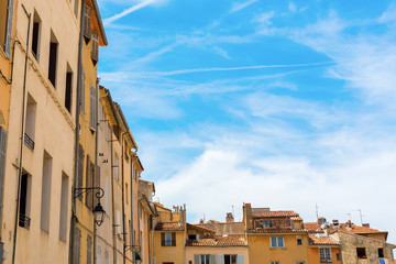 Fototapeta na wymiar old buildings in Aix-en-Provence, South France