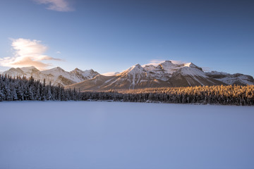 カナディアンロッキーにあるヘルベルトレイク