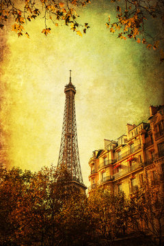 vintage style picture of the Eiffel Tower