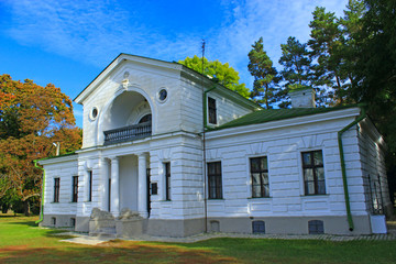 hotel in historical estate in Kachanivka