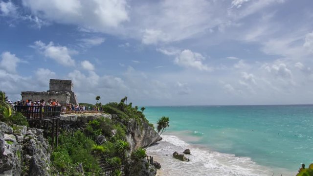 Awesome timelapse at Tulum's world famous maya ruins