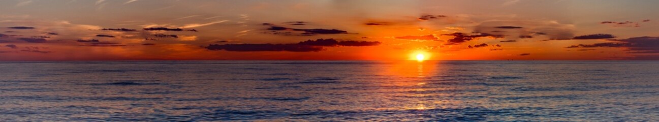 Fototapeta premium Lake Michigan Sunset 