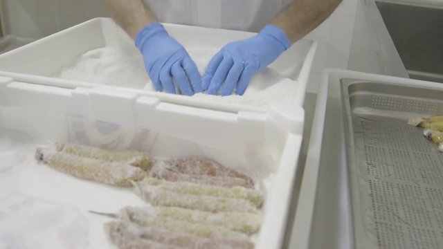 Salted bottarga
Shooting of salting the bottarga with different shots