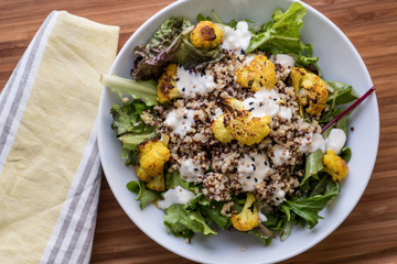 Cauliflower salad with yogurt dressing