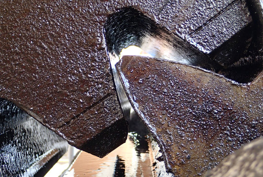 Girth gear and worn profile pinion connection