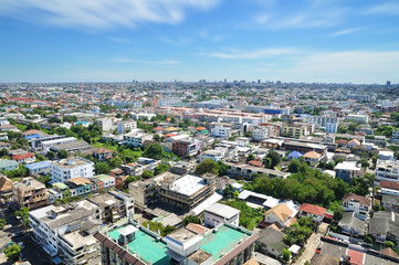 Fototapeta na wymiar Cityscape bird eye view with blue sky, Bangkok Thailand.