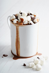 hot chocolate with mini marshmallows