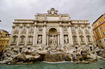 Fototapeta na wymiar Fontana di Trevi in Rome