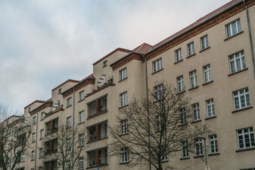 Fototapeta na wymiar typical apartment house at prenzlauer berg on a cloudy day