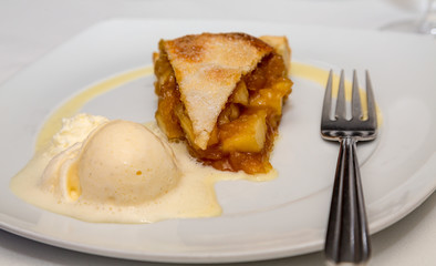 Apple Pie A la Mode