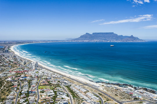Blouberg Strand and Table Mountain