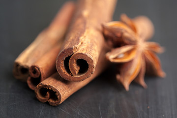 Cinnamon sticks