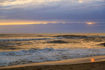 Fototapeta premium Sunrise at Nag's Head NC beach in winter