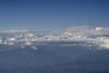 Fototapeta na wymiar 機内からヒマラヤ山脈を眺める