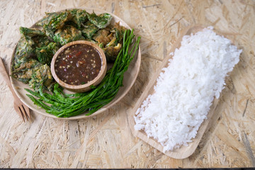 Acacia Pennata omelette and chili paste with rice