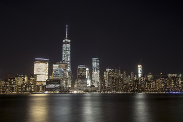 Fototapeta na wymiar Manhattan by night