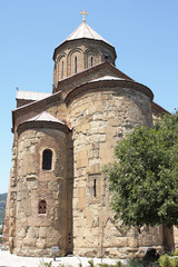 Fototapeta na wymiar Metechi Kirche, Tiflis, Georgien