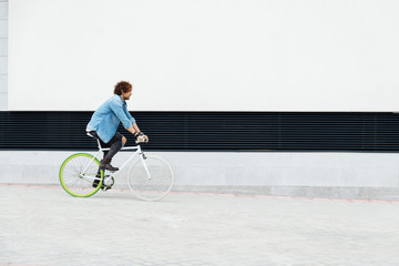 Fototapeta premium Handsome young man with fixed gear bicycle.
