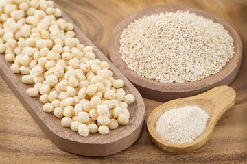 Seeds of quinoa (Chenopodium quinoa)