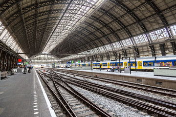 Obraz na płótnie Canvas Central train station in Amsterdam