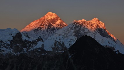 Golden mount Everest and Nuptse - obrazy, fototapety, plakaty