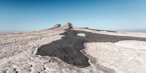 Papier Peint photo Lavable Volcan Éructation du volcan de boue