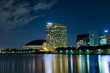 Fototapeta na wymiar Fukuoka cityscape at night