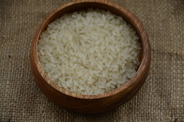 Ahşap kasede Pirinç