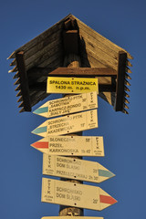 Góry Karkonosze - drogowskaz  © Grzegorz Polak