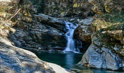 Fototapeta premium Fall of Verzasca