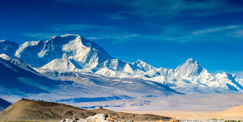 Mount Everest, view from Laodingri, Tibet, China