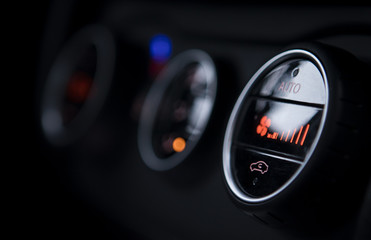 Car Air Conditioner © ellisia