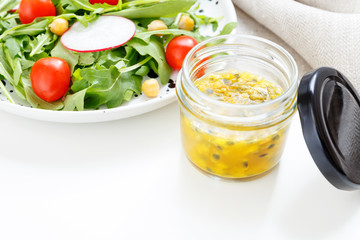 Vegetable salad with passion fruit dressing