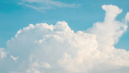 Fototapeta na wymiar Nice clouds in blue sky background