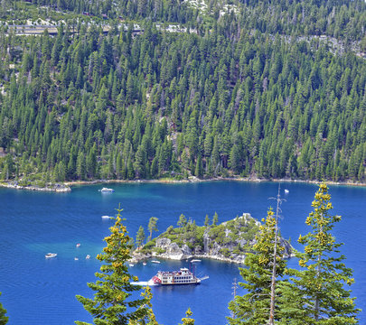 Overlook of Fannette Island in the popular Emerald Bay, south Lake Tahoe, California, U.S.A.