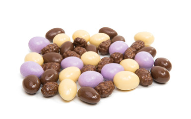 almonds in chocolate glaze