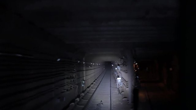 view from the cockpit of the Moscow metro driver.