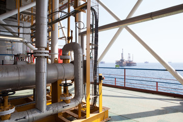 Oil platform constructions and pipes